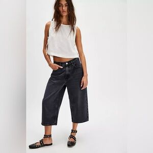 DALA - Sling Mid Rise Long Shorts Size 24